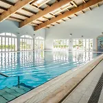 Pool View 2 Bedroom 1st Floor Apartment, Oasis Parque Near Alvor At14 ポルティマン