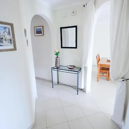 Pool View 2 Bedroom 1st Floor Apartment, Oasis Parque Near Alvor At14 Apartment