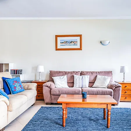 Pool View 2 Bedroom 1st Floor Apartment, Oasis Parque Near Alvor At14 Apartment Portimao