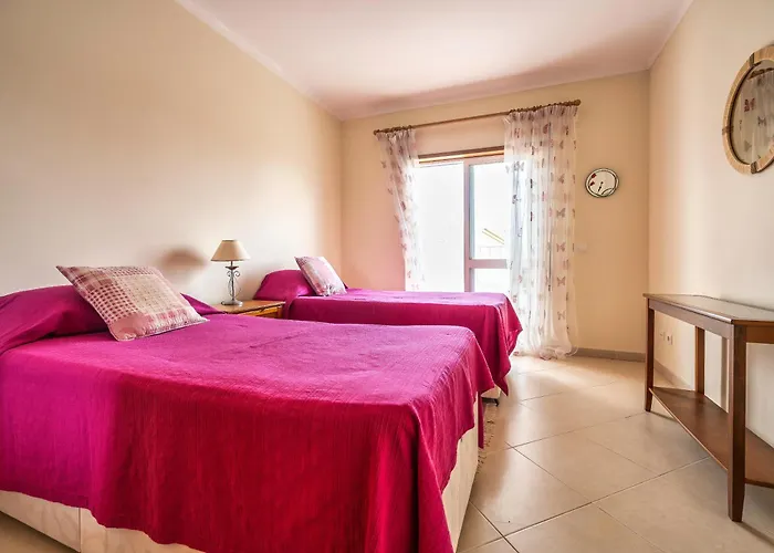 Pool View 2 Bedroom 1st Floor Apartment, Oasis Parque Near Alvor At14 Apartmán